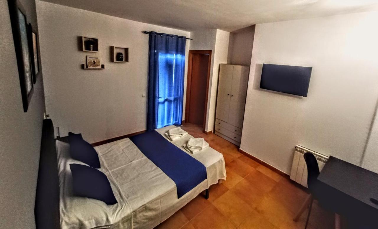 Hostal Turbon 캄포 외부 사진